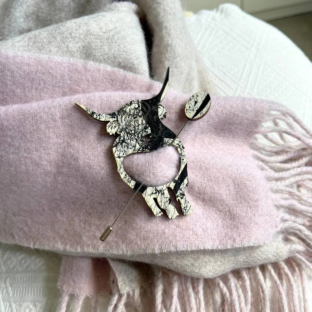 Highland Cow Scarf Pin (5 Colors)