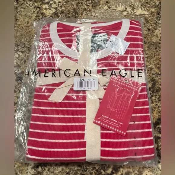 NWT American Eagle Women’s Striped Thermal Pajama Set