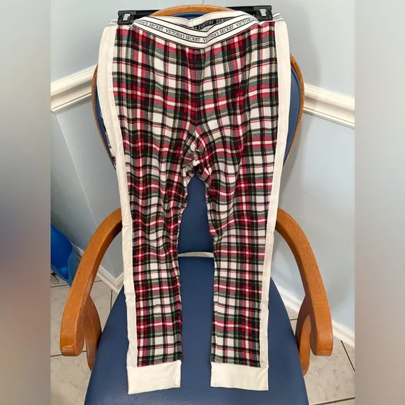 Rare Victoria’s Secret fireside thermal Christmas plaid PJs with white trim