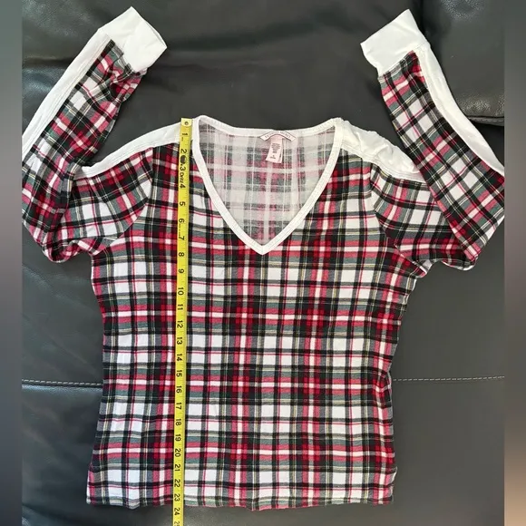 Rare Victoria’s Secret fireside thermal Christmas plaid PJs with white trim