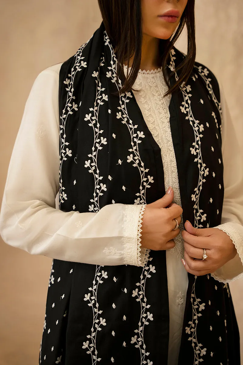 RAVEN EMBROIDERED SHAWL