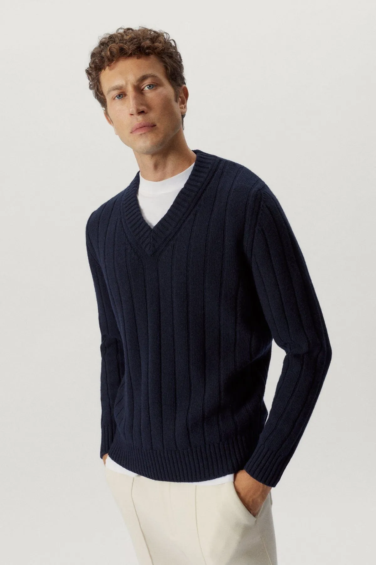 The Woolen Vintage V-Neck - Ecru / S
