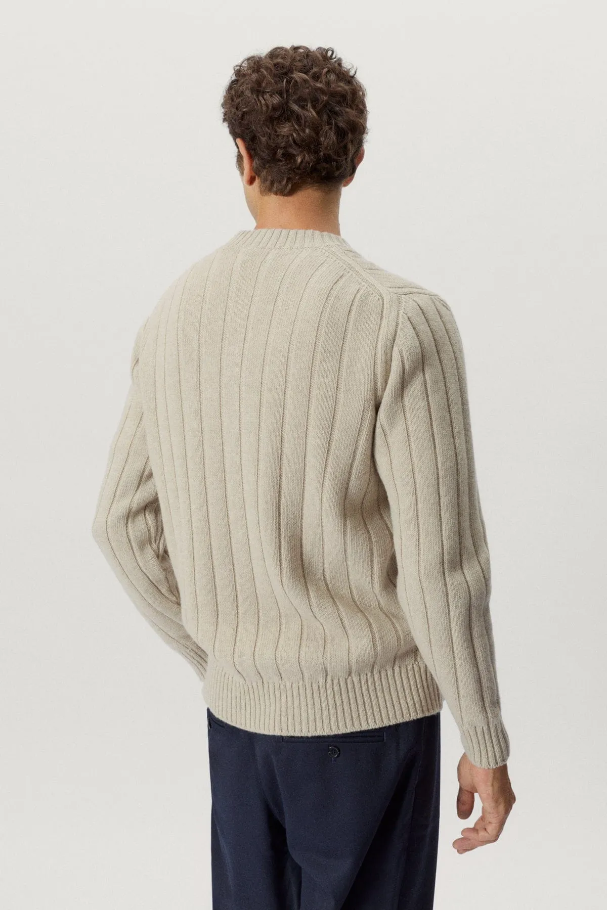 The Woolen Vintage V-Neck - Ecru / S