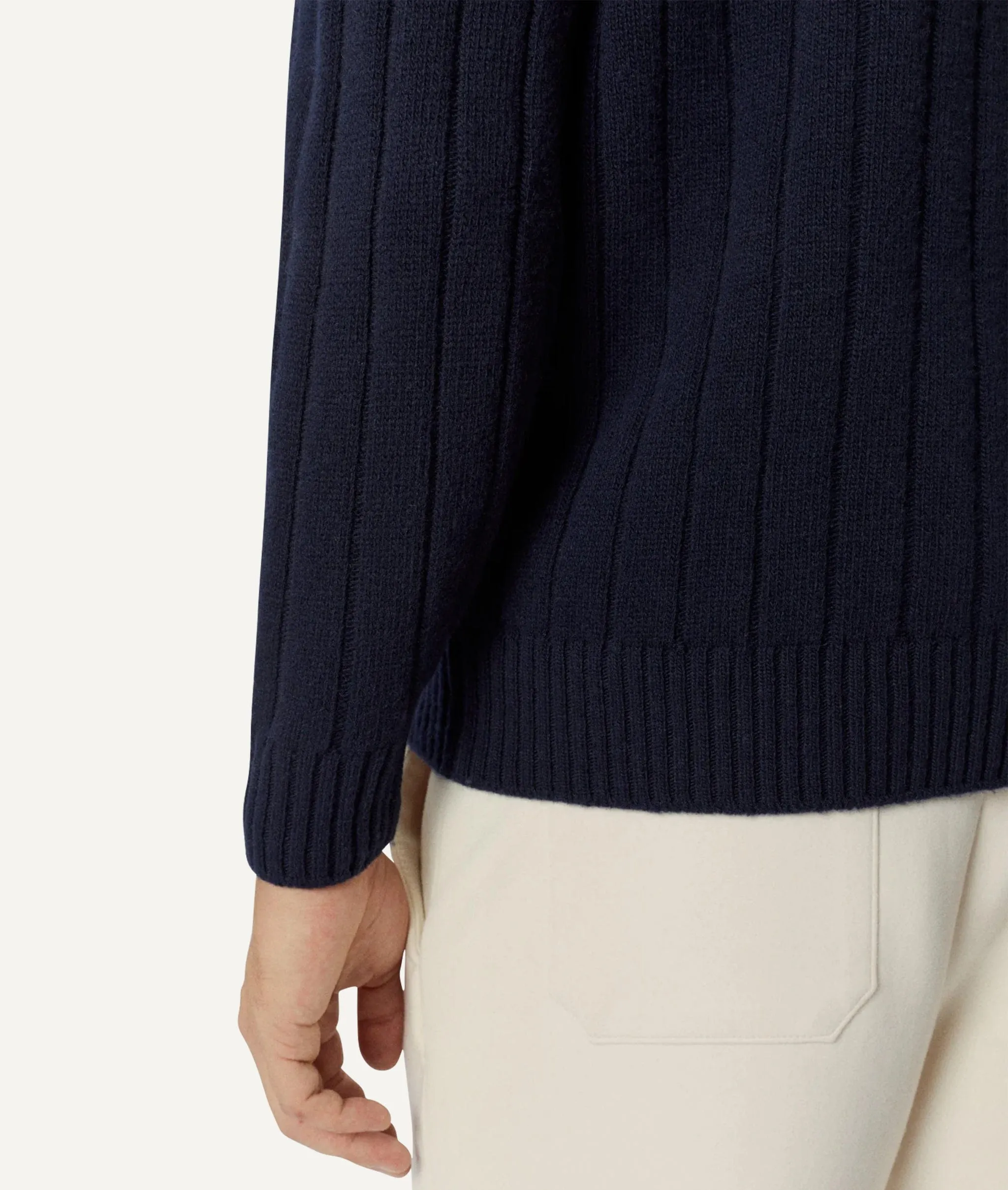 The Woolen Vintage V-Neck - Ecru / S