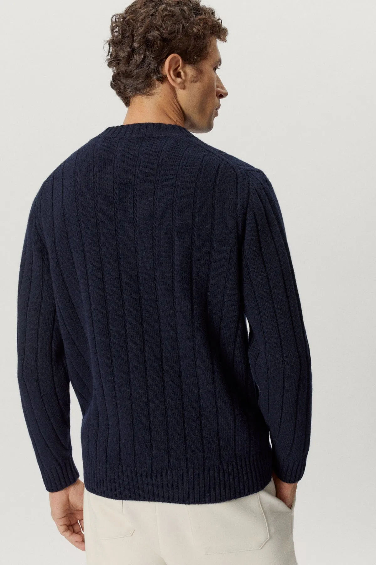 The Woolen Vintage V-Neck - Ecru / S